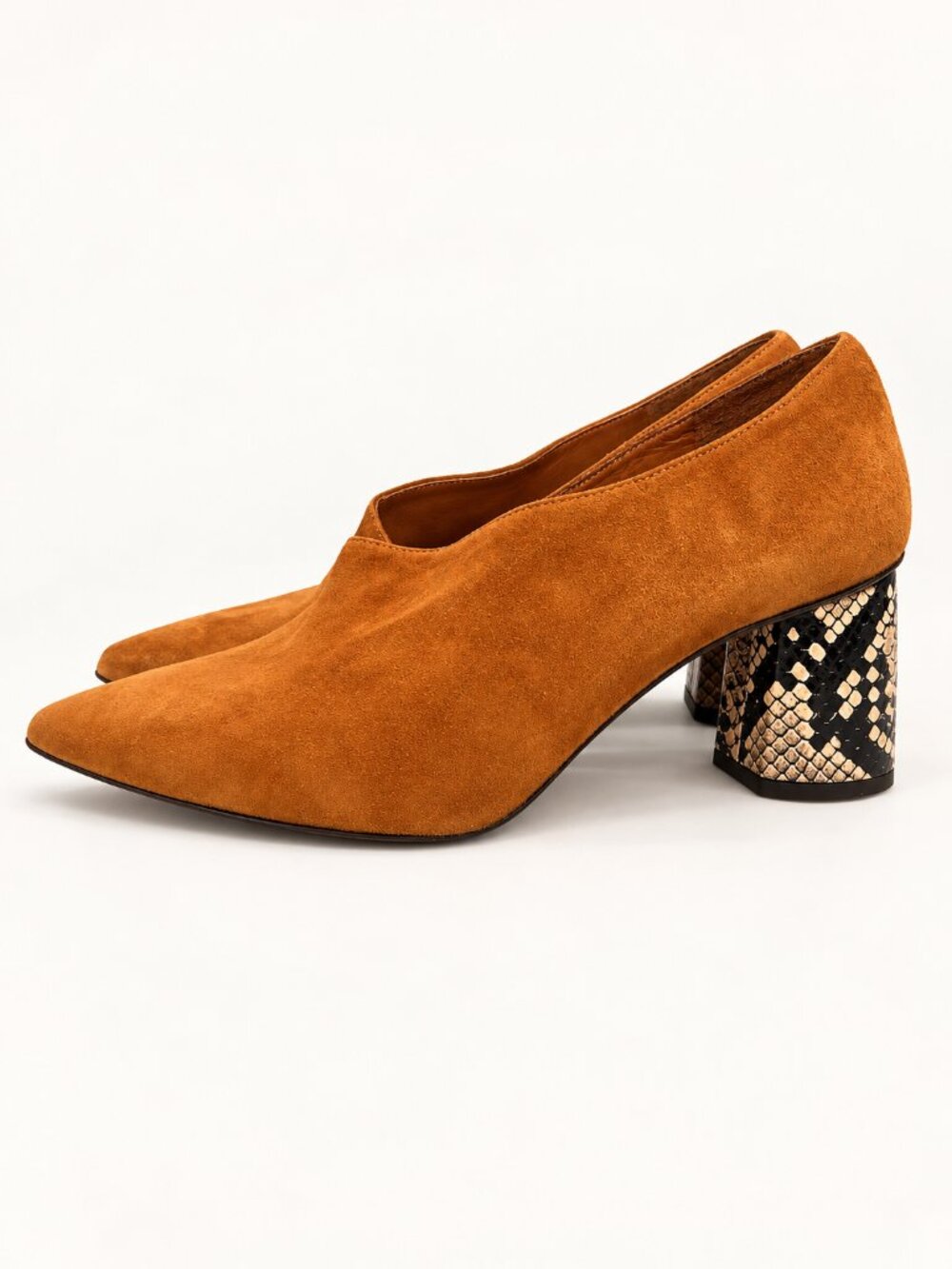 Chie Mihara Cognac Suede Pointed Pumps Snake Block Heel EU 39 Spain